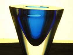 Konische vaas blauw.jpg